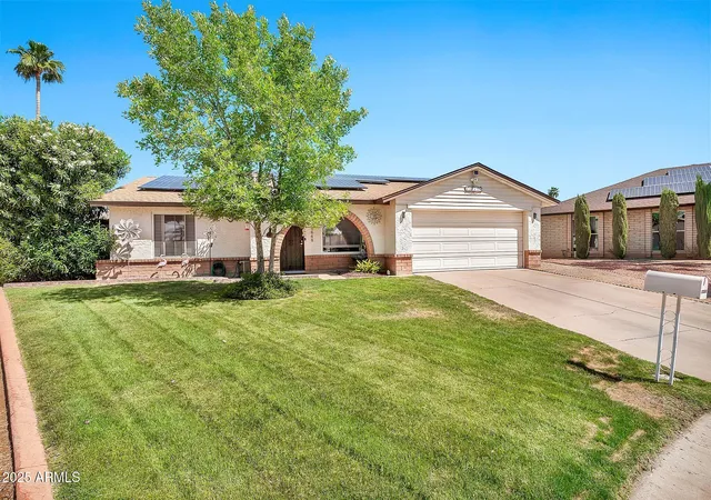 Photo 2 of Single family home for sale at 17648 N 35th Way, Phoenix, AZ 85032 | MLS# 7075489 | Listing updated on 2026-09-04