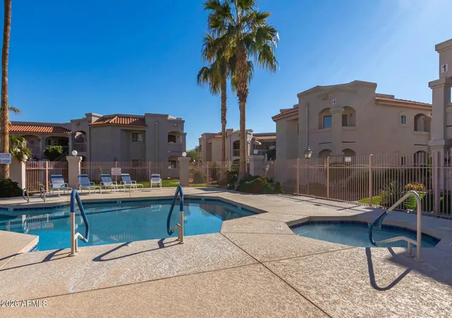 Photo 3 of Townhouse for sale at 9151 W Greenway Rd #170, Peoria, AZ 85381 | MLS# 7074656 | Listing updated on 2026-09-10