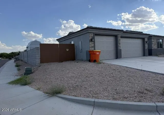Photo 3 of Single family home for sale at 2992 E Casa Linda, Kingman, AZ 86409 | MLS# 7074600 | Listing updated on 2026-09-24