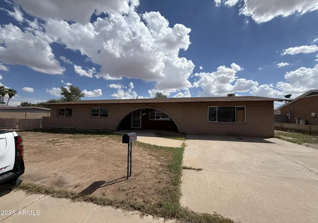 Photo 1 of Single family home for sale at 1133 E Sunset Dr, Casa Grande, AZ 85122 | MLS# 7074687 | Listing updated on 2026-09-18