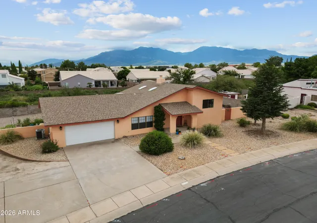 Photo 4 of Single family home for sale at 1152 Exeter Dr, Sierra Vista, AZ 85635 | MLS# 7077292 | Listing updated on 2026-09-09