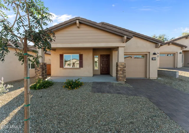 Photo 2 of Sale Pending at 746 N Don Frank Ln, Wickenburg, AZ 85390 | MLS# 7074654 | Listing updated on 2026-09-11