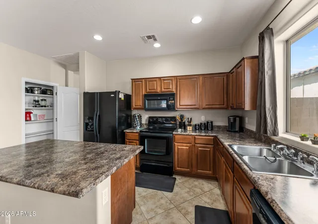 Photo 4 of Single family home for sale at 17632 W Acapulco Ln, Surprise, AZ 85388 | MLS# 7075097 | Listing updated on 2026-09-20