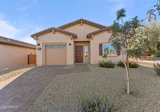 Photo 2 of Sale Pending at 735 N Don Frank Ln, Wickenburg, AZ 85390 | MLS# 7078430 | Listing updated on 2026-09-11
