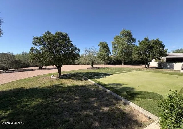 Photo 4 of Single family home for sale at 9808 N 64th Place, Paradise Valley, AZ 85253 | MLS# 7075119 | Listing updated on 2026-10-26