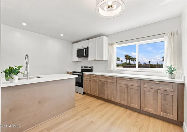 Condo for sale at 3737 E Turney Ave #226, Phoenix, AZ 85018 | MLS# 7075377