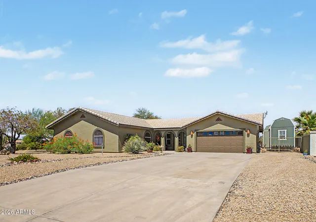 Photo 3 of Single family home for sale at 820 Sierra Vista Dr, Wickenburg, AZ 85390 | MLS# 7075233 | Listing updated on 2026-09-11