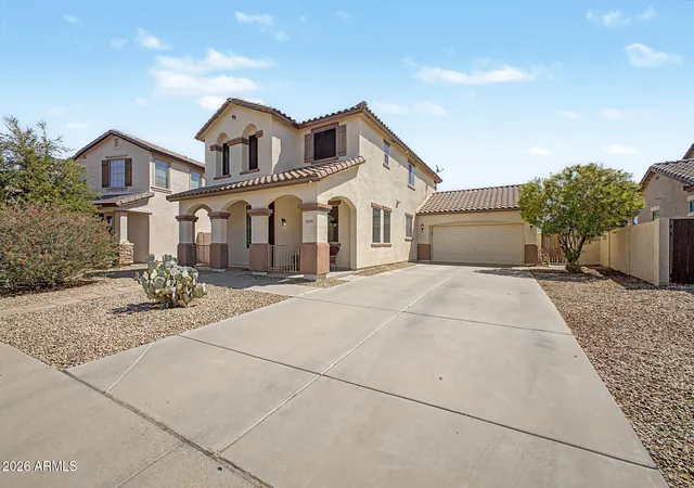 Photo 3 of Single family home for sale at 20949 S 214th Place, Queen Creek, AZ 85142 | MLS# 7075082 | Listing updated on 2026-09-18