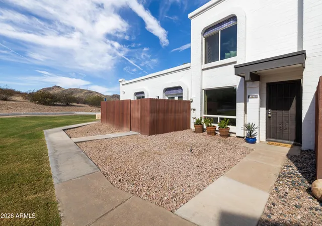 Townhouse for sale at 13210 N 3rd Way, Phoenix, AZ 85022 | MLS# 7074946