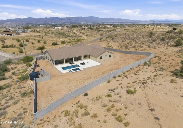 Photo 4 of Single family home for sale at 3770 Hualapai Mountain Rd, Kingman, AZ 86401 | MLS# 7076271 | Listing updated on 2026-09-05