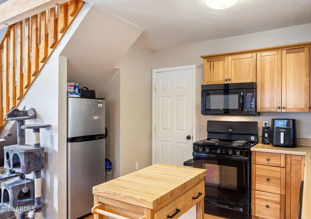 Photo 4 of Single family home for sale at 3390 Apache Dr, Overgaard, AZ 85933 | MLS# 7074720 | Listing updated on 2026-09-03
