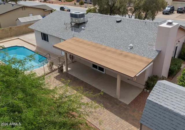 Photo 4 of Single family home for sale at 4016 E Shangri La Rd, Phoenix, AZ 85028 | MLS# 7075058 | Listing updated on 2026-10-17