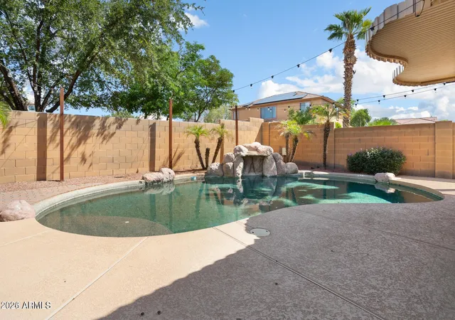Photo 3 of Single family home for sale at 13636 W Mauna Loa Ln, Surprise, AZ 85379 | MLS# 7074779 | Listing updated on 2026-09-03