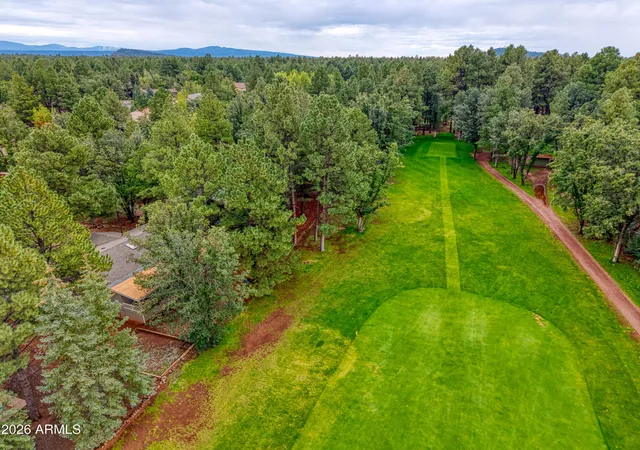 Photo 2 of Single family home for sale at 3618 Roaring Frk Dr, Pinetop, AZ 85935 | MLS# 7076780 | Listing updated on 2026-09-07