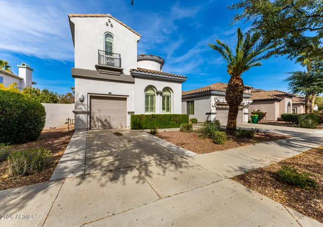 Photo 4 of Single family home for sale at 724 W Mesquite Ln, Litchfield Park, AZ 85340 | MLS# 7074777 | Listing updated on 2026-09-05