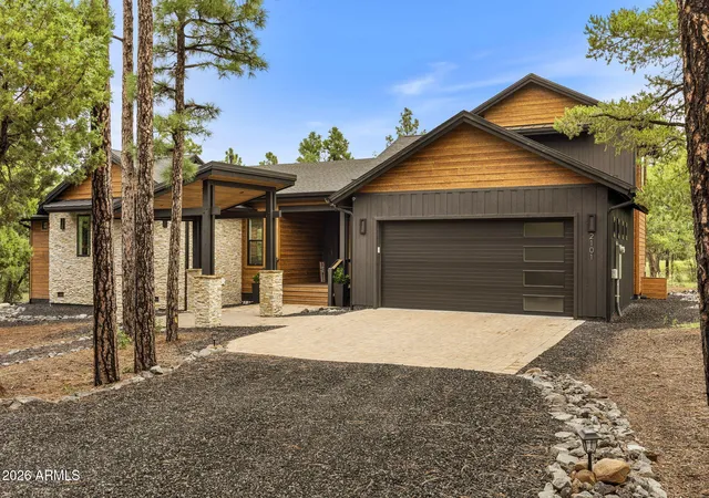 Photo 2 of Sale Pending at 2101 S Monkshood Rd, Show Low, AZ 85901 | MLS# 7074945 | Listing updated on 2026-09-09