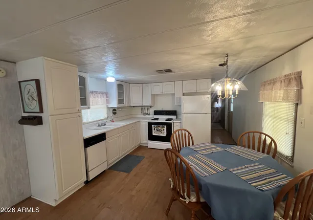 Photo 3 of Manufactured home for sale at 305 S Val Vista Dr #81, Mesa, AZ 85204 | MLS# 7074913 | Listing updated on 2026-09-03