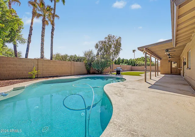 Photo 3 of Single family home for sale at 5109 E Laurel Ln, Scottsdale, AZ 85254 | MLS# 7075085 | Listing updated on 2026-09-16