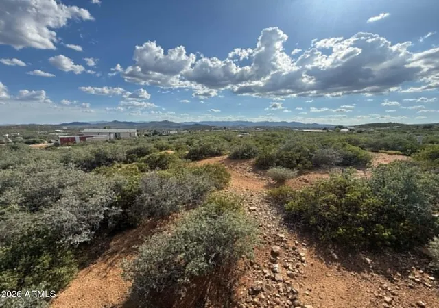 Photo 4 of Land for sale at 1925 N Gallian Fox Run #4, Dewey, AZ 86327 | MLS# 7074908 | Listing updated on 2026-09-03
