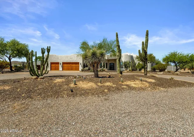 Photo 2 of Single family home for sale at 6 W Perdido Way, Phoenix, AZ 85086 | MLS# 7075934 | Listing updated on 2026-09-05