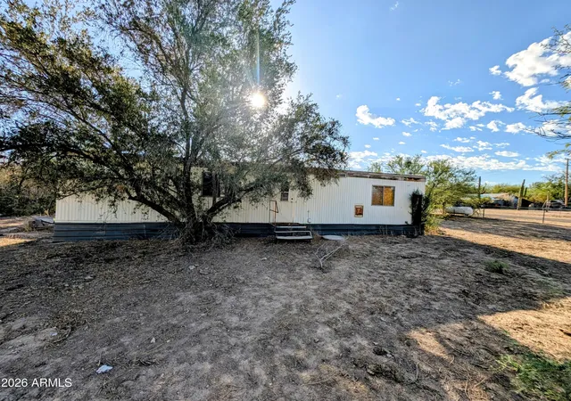 Photo 3 of Manufactured home for sale at 20300 E Emerald Dr, Black Canyon City, AZ 85324 | MLS# 7075601 | Listing updated on 2026-09-04