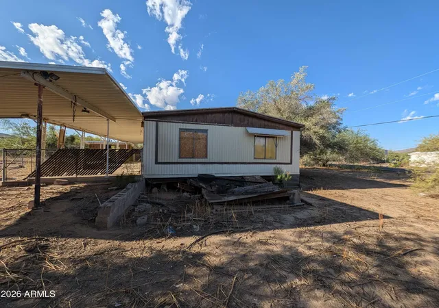 Photo 4 of Manufactured home for sale at 20300 E Emerald Dr, Black Canyon City, AZ 85324 | MLS# 7075601 | Listing updated on 2026-09-04