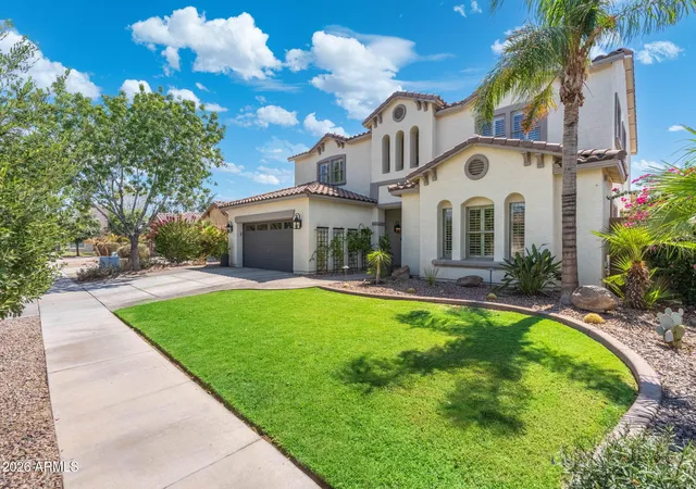 Photo 3 of Sale Pending at 2927 E Eleana Ln, Gilbert, AZ 85298 | MLS# 7075564 | Listing updated on 2026-09-07