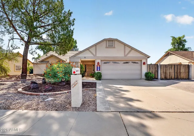 Photo 2 of Sale Pending at 705 W Alamo Dr, Chandler, AZ 85225 | MLS# 7075548 | Listing updated on 2026-10-09