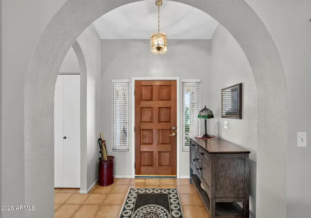 Photo 4 of Sale Pending at 705 W Alamo Dr, Chandler, AZ 85225 | MLS# 7075548 | Listing updated on 2026-10-09