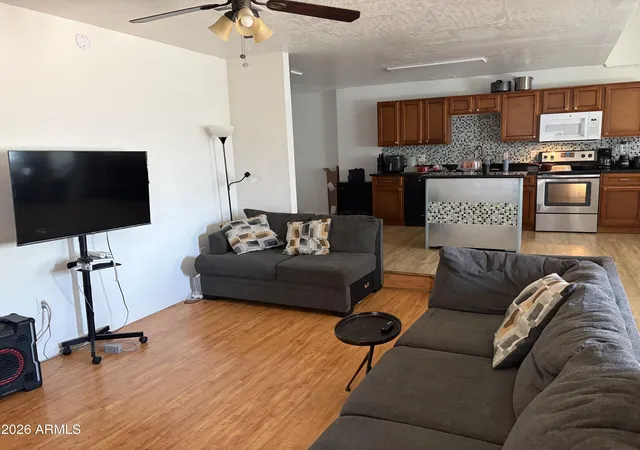 Photo 2 of Townhouse for sale at 1904 W Palm Ln, Phoenix, AZ 85009 | MLS# 7076278 | Listing updated on 2026-09-04