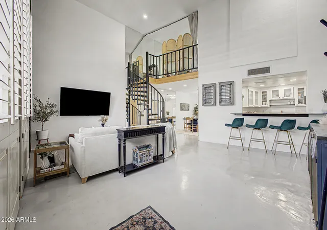 Photo 3 of Townhouse for sale at 385 W Pierson St #E6, Phoenix, AZ 85013 | MLS# 7078137 | Listing updated on 2026-09-21