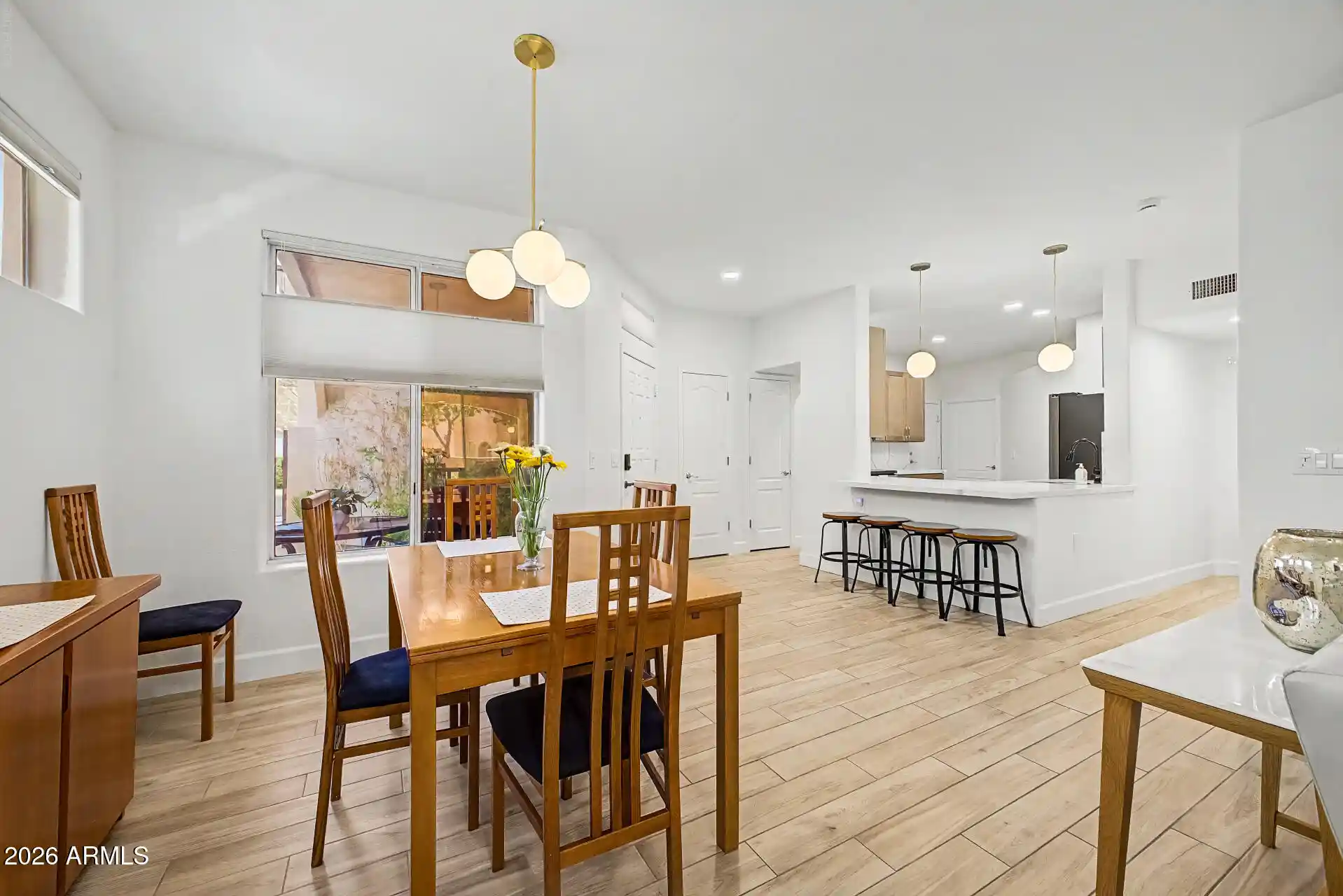 Listing Photo 2 - Condo for sale in 1747 E Northern Ave located at 1747 E Northern Ave, Phoenix, AZ 85020 - Unit #182