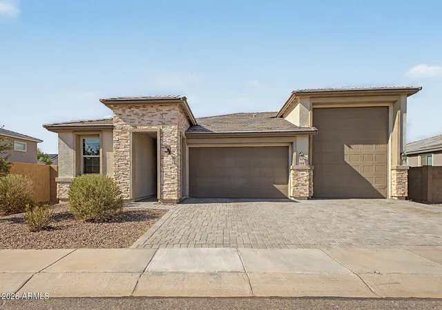 Photo 1 of Single family home for sale at 768 W Palo Verde Dr, Casa Grande, AZ 85122 | MLS# 7075123 | Listing updated on 2026-09-04