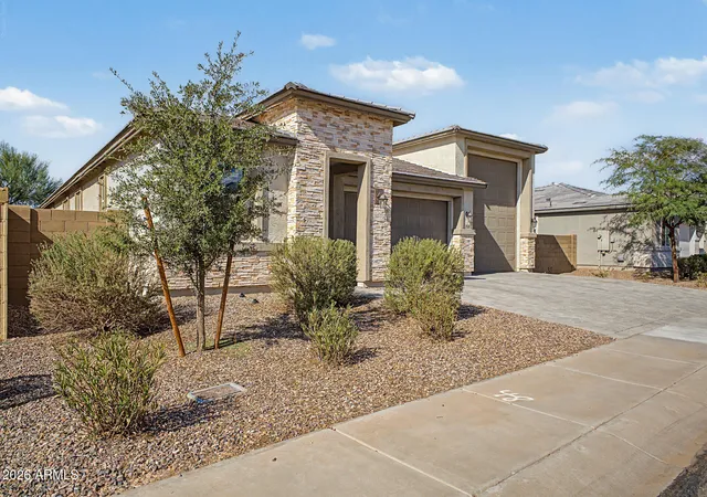 Photo 2 of Single family home for sale at 768 W Palo Verde Dr, Casa Grande, AZ 85122 | MLS# 7075123 | Listing updated on 2026-09-04