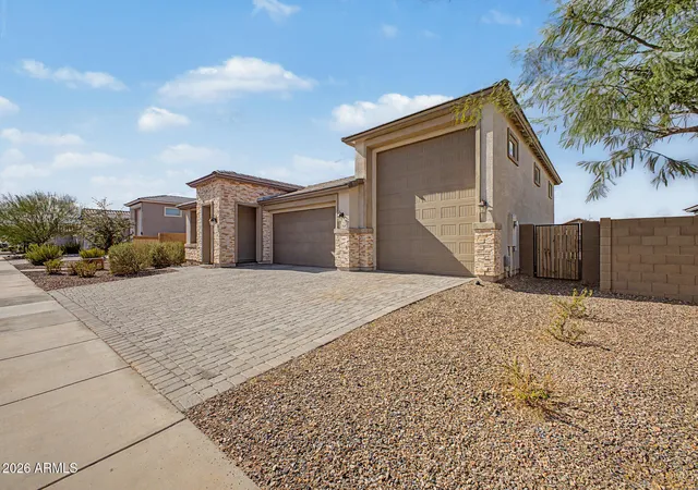 Photo 3 of Single family home for sale at 768 W Palo Verde Dr, Casa Grande, AZ 85122 | MLS# 7075123 | Listing updated on 2026-09-04