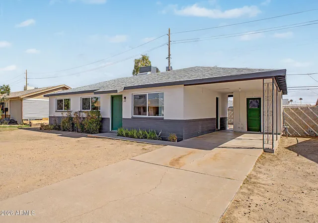 Photo 4 of Single family home for sale at 3123 W Windrose Dr, Phoenix, AZ 85029 | MLS# 7077026 | Listing updated on 2026-09-13