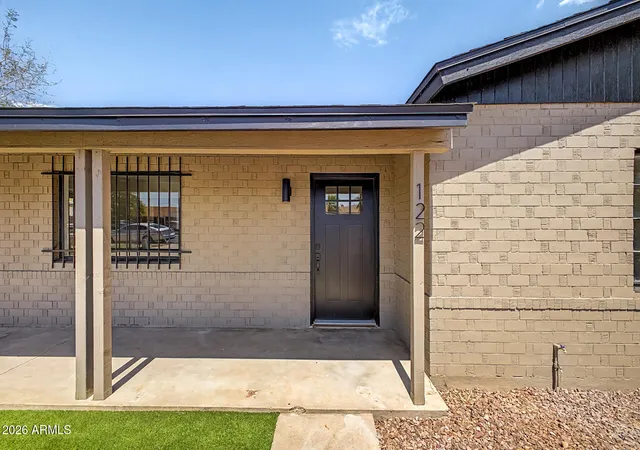 Photo 4 of Single family home for sale at 122 W Roeser Rd, Phoenix, AZ 85041 | MLS# 7075109 | Listing updated on 2026-09-06