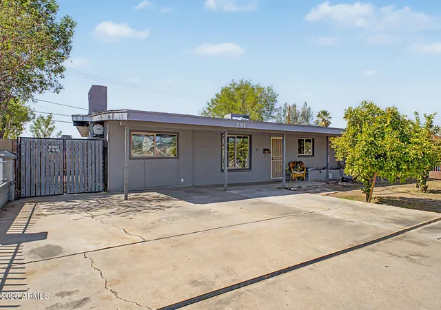 Photo 2 of Single family home for sale at 3201 W Bethany Home Rd, Phoenix, AZ 85017 | MLS# 7076908 | Listing updated on 2026-09-09