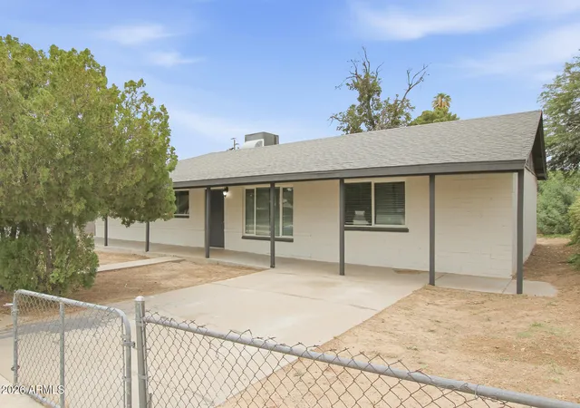 Photo 1 of Single family home for sale at 310 4th Avenue W, Buckeye, AZ 85326 | MLS# 7075168 | Listing updated on 2026-09-19