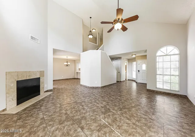 Photo 3 of Single family home for sale at 525 E Taro Ln, Phoenix, AZ 85024 | MLS# 7075161 | Listing updated on 2026-09-19