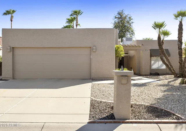 Photo 1 of Single family home for sale at 26421 S Truro Dr, Sun Lakes, AZ 85248 | MLS# 7076885 | Listing updated on 2026-09-08