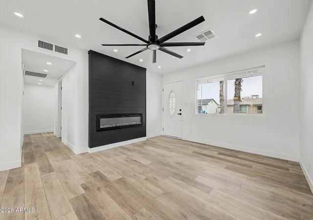 Photo 3 of Sale Pending at 3226 W Libby St, Phoenix, AZ 85053 | MLS# 7075025 | Listing updated on 2026-09-19