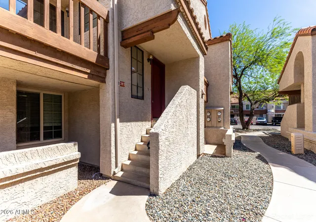 Listing Photo 2 - Condo for sale in building located at 839 S Westwood, Mesa, AZ 85210 - Unit #287