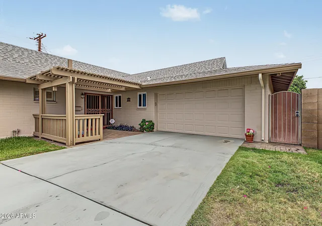 Photo 2 of Single family home for sale at 7759 N 33rd Avenue, Phoenix, AZ 85051 | MLS# 7085154 | Listing updated on 2026-10-22