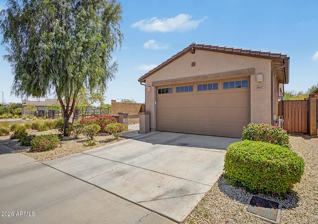 Photo 3 of Single family home for sale at 8947 W Solano Dr, Glendale, AZ 85305 | MLS# 7075193 | Listing updated on 2026-09-11