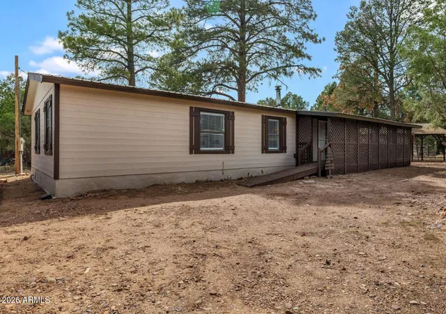 Photo 3 of Manufactured home for sale at 3520 Buckskin Rd, Overgaard, AZ 85933 | MLS# 7075167 | Listing updated on 2026-09-09