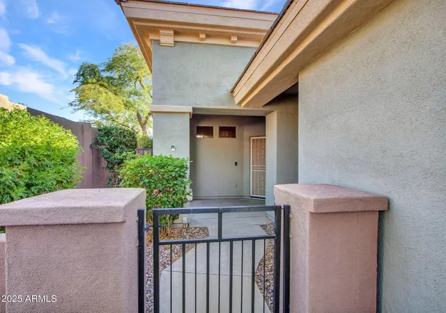 Photo 2 of Single family home for sale at 2927 W Plum Holw Dr, Anthem, AZ 85086 | MLS# 7077592 | Listing updated on 2026-09-10