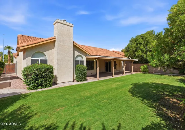 Photo 4 of Sale Pending at 1723 W Tulsa St, Chandler, AZ 85224 | MLS# 7075772 | Listing updated on 2026-09-13