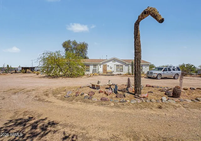 Photo 4 of Manufactured home for sale at 48400 W Wildwood Rd, Maricopa, AZ 85139 | MLS# 7077440 | Listing updated on 2026-09-24