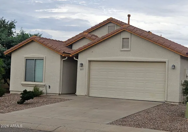 Photo 2 of Single family home for sale at 1611 Ironmaster St, Sierra Vista, AZ 85635 | MLS# 7075837 | Listing updated on 2026-09-09